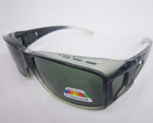 Load image into Gallery viewer, Agstum Sport Polarized wraparound Sunglasses Goggles Clip wear fit over eyeglasses Green lens