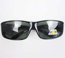 Load image into Gallery viewer, Agstum Sport Polarized wraparound Sunglasses Goggles Clip wear fit over eyeglasses Green lens