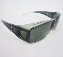 Load image into Gallery viewer, Agstum Sport Polarized wraparound Sunglasses Goggles Clip wear fit over eyeglasses Green lens