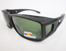 Load image into Gallery viewer, Agstum Sport Polarized wraparound Sunglasses Goggles Clip wear fit over eyeglasses Green lens