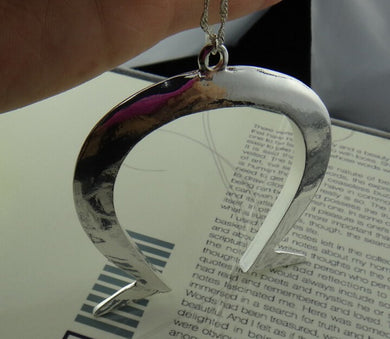 Alice Madness Returns horseshoe necklace