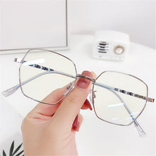 Load image into Gallery viewer, Anti Blue Light Eyeglasses Frames Women Irregular Metal Glasses Frame Transparent Myopia Spectacle for Men Fake Eyewear