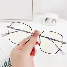 Load image into Gallery viewer, Anti Blue Light Eyeglasses Frames Women Irregular Metal Glasses Frame Transparent Myopia Spectacle for Men Fake Eyewear