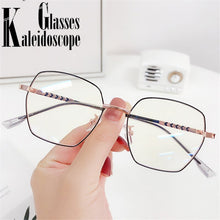 Load image into Gallery viewer, Anti Blue Light Eyeglasses Frames Women Irregular Metal Glasses Frame Transparent Myopia Spectacle for Men Fake Eyewear