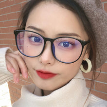 Load image into Gallery viewer, Anti-Blue-ray Large Frame Round Spectacle Frame Plain Face Spectacle Frame Ultra Light Art Flat Lens