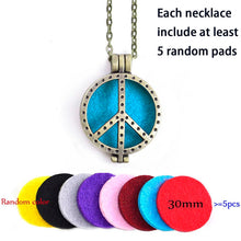 Load image into Gallery viewer, Aroma Open Antique Vintage Photo Locket Pendant Perfume Essential Oil Aromather Diffuser Necklace Locket Necklace With Pad