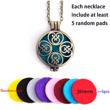Load image into Gallery viewer, Aroma Open Antique Vintage Photo Locket Pendant Perfume Essential Oil Aromather Diffuser Necklace Locket Necklace With Pad