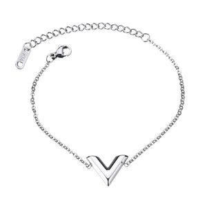 Simple Alphabet V Necklace Stainless Steel Gold Color Charm Choker Necklaces 2018 Collier Femme Bijoux