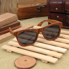 Carica l&#39;immagine nel visualizzatore di Gallery, BOBO BIRD Retro Polarized Sunglasses Women Men Full Wooden Frame Men Wooden Glasses Eyewear Oculos De Sol