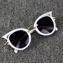 Load image into Gallery viewer, Beautyeye 2023 Kids Sunglasses Girls Brand Cat Eye Children Glasses Boys UV400 Lens Baby Sun glasses Cute Eyewear Shades Goggles