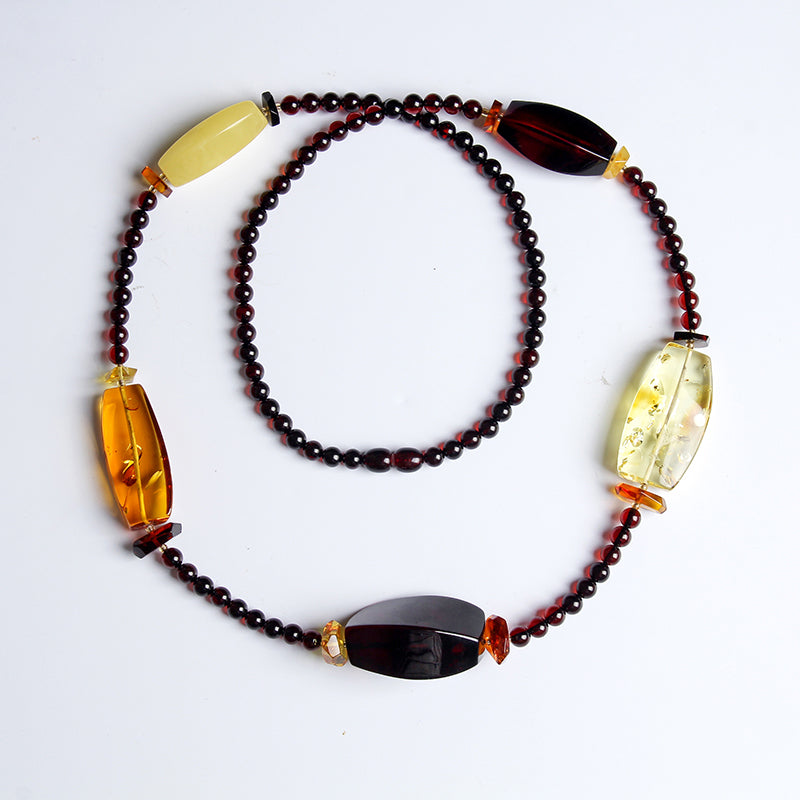 Beeswax pendant chain chicken oil yellow amber old beeswax necklace sweater chain blood white lanyard men and women special