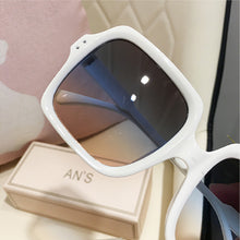 Load image into Gallery viewer, Big Frames Sunglass Ladies Lady Square Sunglasses Women 2023 Retro Brand Gradient Oversized Men Sun Glasses Outdoors UV400