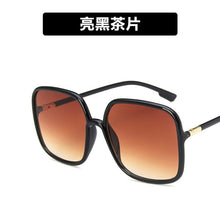 Load image into Gallery viewer, Big box against the blue glass frame vogue of fund of 2023 frames zhou QingWang red with square flat light wave