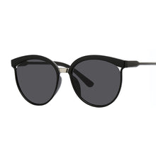 Carica l&#39;immagine nel visualizzatore di Gallery, Black Cat Eye Sunglasses Women Brand Designer Retro Cateyes Glasses Female Frame Oval Eyewear UV400 Eye Ladies Glasses