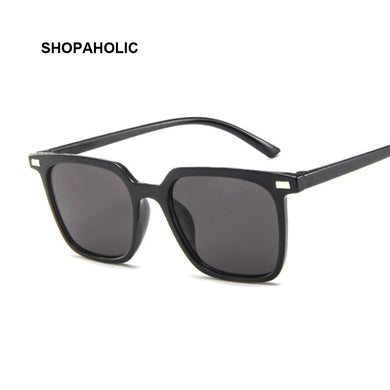Black Sun Glasses for Women Brand Designer Rivet Vintage Sunglasses Sqaure Sunglass Retro Female Flat Eyewear