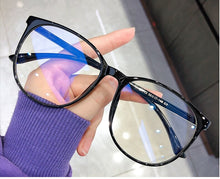 Carica l'immagine nel visualizzatore di Gallery, Blue Light Blocking Glasses 2023 Women Clear Round Eyeglasses Anti Blue Light Computer Glasses Men Safety Eyewear Spectacle