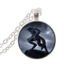 Carica l&#39;immagine nel visualizzatore di Gallery, Blue peacock necklace bird pendant natural animal jewelry peafowl long statement necklace bronze chain wildlife animal neckless