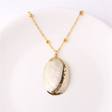 Load image into Gallery viewer, Conch Shell Necklace Sea Beach Shell Chain Pendant Necklace For Women Collier Femme Shell Cowrie Summer Jewelry Bohemian