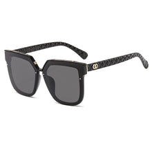 Carica l'immagine nel visualizzatore di Gallery, Occhiali da sole polarizzati dal design di marca per le donne Retro Ladies Summer Driving Sports Polaroid Occhiali da sole Eyewear 2022 
