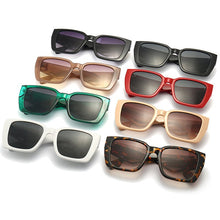 Load image into Gallery viewer, Brand Designer Vintage Sunglasses Men Women Black Square Eyewear B Letter Sun Glasses Shades With Neck Chain Lanyard