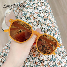 Load image into Gallery viewer, Brand Women Sunglasses Vintage Square Glasses Classic Retro Round Eyewear Unisex Eyeglasses Ladies Sunglasses Zonnebril Dames