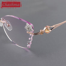 Carica l&#39;immagine nel visualizzatore di Gallery, Occhiali da vista femminili a farfalla Titanio grigio lente rossa Montature per occhiali senza montatura con taglio a diamante Occhiali da sole da donna Lenti colorate