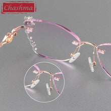 Carica l&#39;immagine nel visualizzatore di Gallery, Occhiali da vista femminili a farfalla Titanio grigio lente rossa Montature per occhiali senza montatura con taglio a diamante Occhiali da sole da donna Lenti colorate