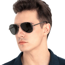 Carica l'immagine nel visualizzatore di Gallery, COLOSSEIN Occhiali da sole da uomo Occhiali da sole pilota in metallo polarizzati da donna Lenti marroni UV400 Occhiali classici da uomo vintage