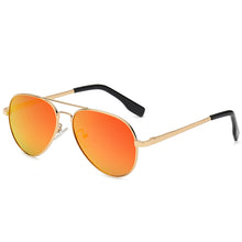 Carica l'immagine nel visualizzatore di Gallery, CRIXALI Pilot Polarized Sunglasses Women Men Metal Frame Vintage Anti-glare Mirror Sun Glasses Male Female UV400 Spring Hinge