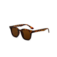 Load image into Gallery viewer, CRIXALIS Gradient Sunglasses Women 2023 Summer Trend Vintage Small Sun Glasses Ladies Retro Square Shades Female UV400