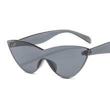 Carica l'immagine nel visualizzatore di Gallery, Occhiali da sole Cat Eye Donna Vintage Specchio in plastica Occhiali da sole rossi Vintage Donna Oculos De Sol Feminino UV400 