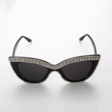 Carica l'immagine nel visualizzatore di Gallery, Cat Eye  Sunglasses women 2023 UV400 Mens Diamond Sun Glasses Crystal Ladies Girls Sunglass Bling Shades Oculos de sol