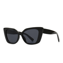 Carica l&#39;immagine nel visualizzatore di Gallery, Cat Eye Sunglasses Women Men Small Square Shades Retro Glasses Accessories Latest Vintage Eyewear UV400 Goggles