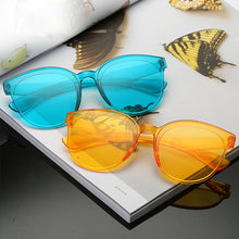 Load image into Gallery viewer, Cat Eye Sunglasses Women Retro Mirror Black Pink Purple Sun Glasses Female Vintage Oculos De Sol Feminino UV400 Points