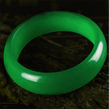 Carica l'immagine nel visualizzatore di Gallery, Certificate Fine Jewelry Chinese Natural Beautiful Emerald Green Nephrite Jade Bangle Bracelet gift box