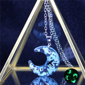 Transparent Resin Rould Ball Moon Pendant Necklace Women Blue Sky White Cloud Chain Necklace Fashion Jewelry Gifts for Girl