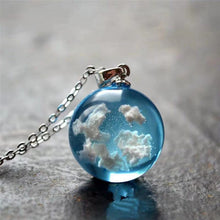 Carica l&#39;immagine nel visualizzatore di Gallery, Transparent Resin Rould Ball Moon Pendant Necklace Women Blue Sky White Cloud Chain Necklace Fashion Jewelry Gifts for Girl