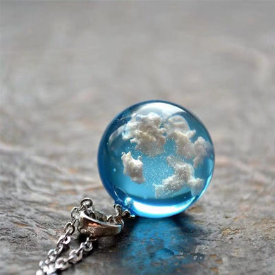 Transparent Resin Rould Ball Moon Pendant Necklace Women Blue Sky White Cloud Chain Necklace Fashion Jewelry Gifts for Girl