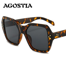 Load image into Gallery viewer, Classic Famous Sunglasses Sunglasses Street Shooting Talent Polygon Glasses