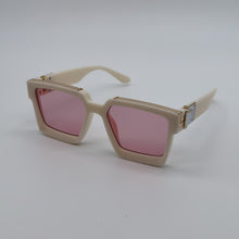 Load image into Gallery viewer, Classic Square Sunglasses Men Women  Brand Designer Vintage Travel Driving Big Frame ins Sun Glasses Shades UV400