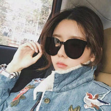 Load image into Gallery viewer, Classic Korean Retro Sunglasses Female Round Shape Sunglaasses Women Brand Designer Price Sunglasses Girls