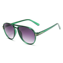 Load image into Gallery viewer, Classic Men Pilot Sunglasses Retro Male Black Sunglasses Vintage Sun Glasses UV400 Masculino Eyewear Oculos De Sol