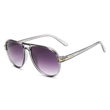 Load image into Gallery viewer, Classic Men Pilot Sunglasses Retro Male Black Sunglasses Vintage Sun Glasses UV400 Masculino Eyewear Oculos De Sol