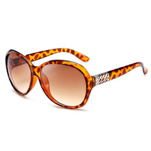 Load image into Gallery viewer, Classic Retro Round Sunglasses Women Vintage Brand Designer Big Frame Sun Glasses Female Oval Black Gradient Oculos De Sol