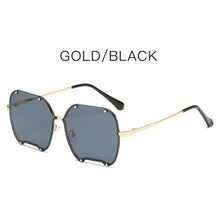 Carica l&#39;immagine nel visualizzatore di Gallery, Classic Square Sunglasses Women Men  Brand Women Mirror Sun Glasses 2023 Retro Female Eyewear Male Oversized Metal Frame