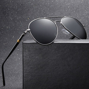 Occhiali da sole classici Occhiali da guida polarizzati da uomo Occhiali da sole pilota neri Occhiali da sole retrò maschili di marca firmati per uomo/donna
