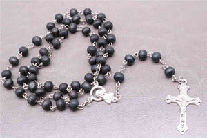 Perline di legno classiche da 6 mm, profumo di rosa, rosario di preghiera, collana con croce di Gesù, eleganti gioielli religiosi cattolici.