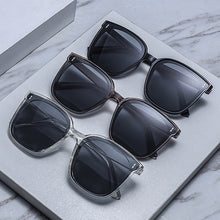 Load image into Gallery viewer, Classis Vintage Square Sunglasses Women Oversized Sunglass Women Men Retro Black Sun Glasses Shades Goggle UV400