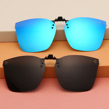 Carica l&#39;immagine nel visualizzatore di Gallery, Clip on Flip up Polarized Lens For Prescription Glasses Women Men Square Driving Night Vision Glasses UV400 Sunglasses Shades