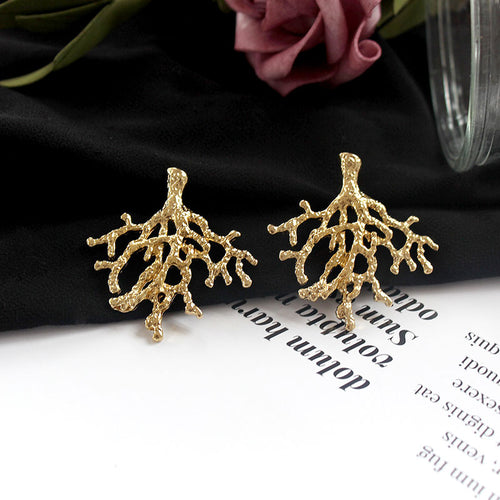 Cold wind leaf metal exaggerated personality temperament fashion stud earrings